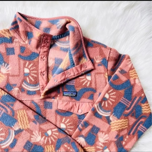 Patagonia Tops - SOLD🏔 Patagonia Synchilla, Canyon Block